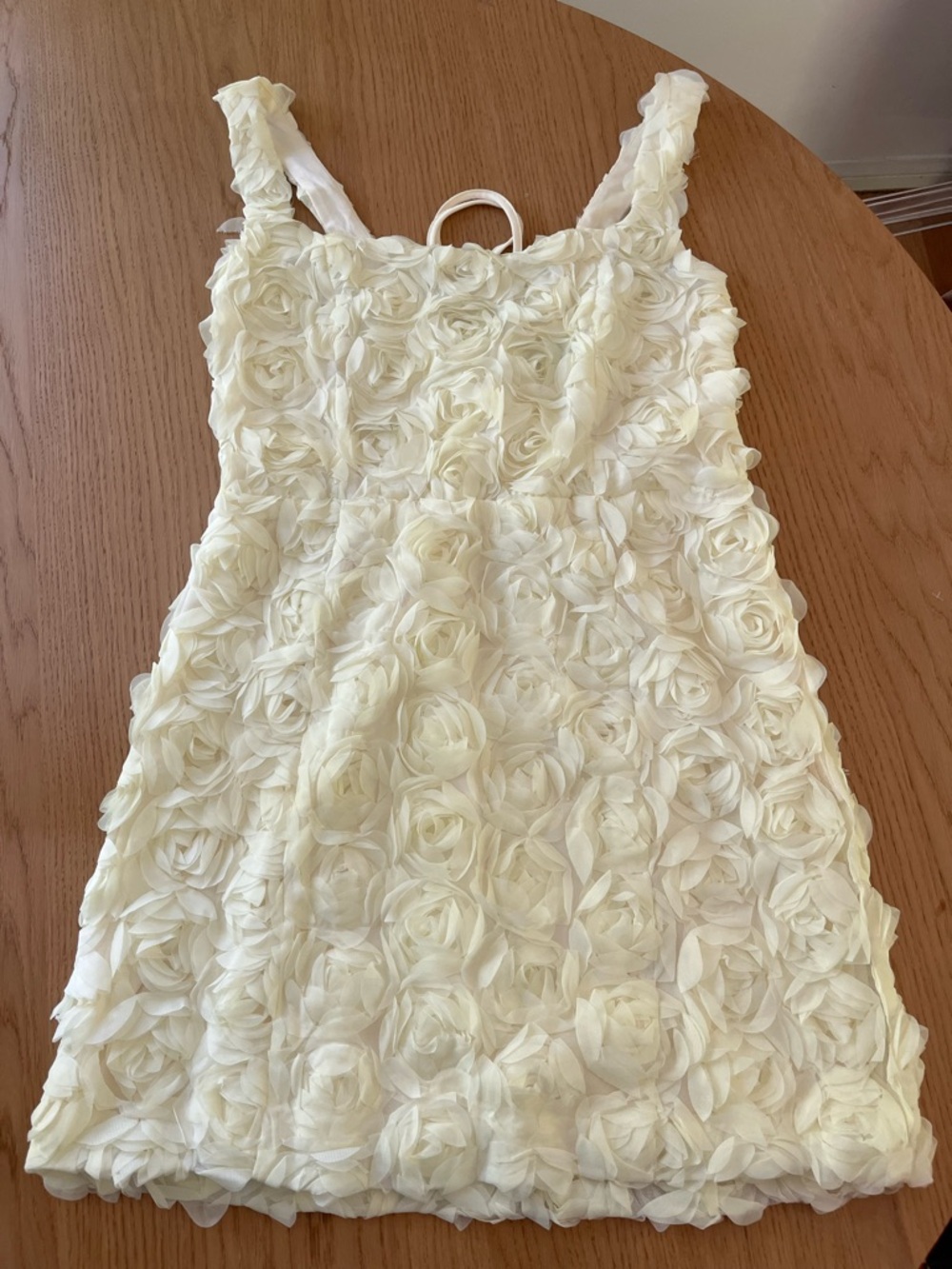 Women’s pale yellow Rosette Dress - Elegant Party Dress